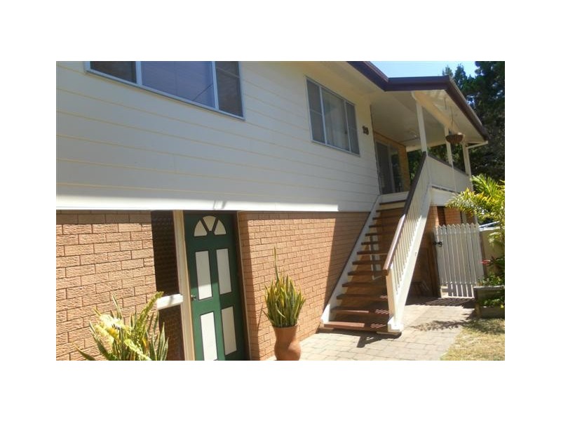 29 Cunningham Street, Torquay QLD 4655