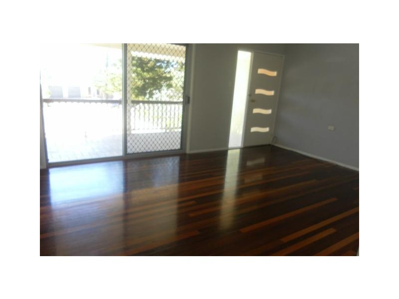 29 Cunningham Street, Torquay QLD 4655