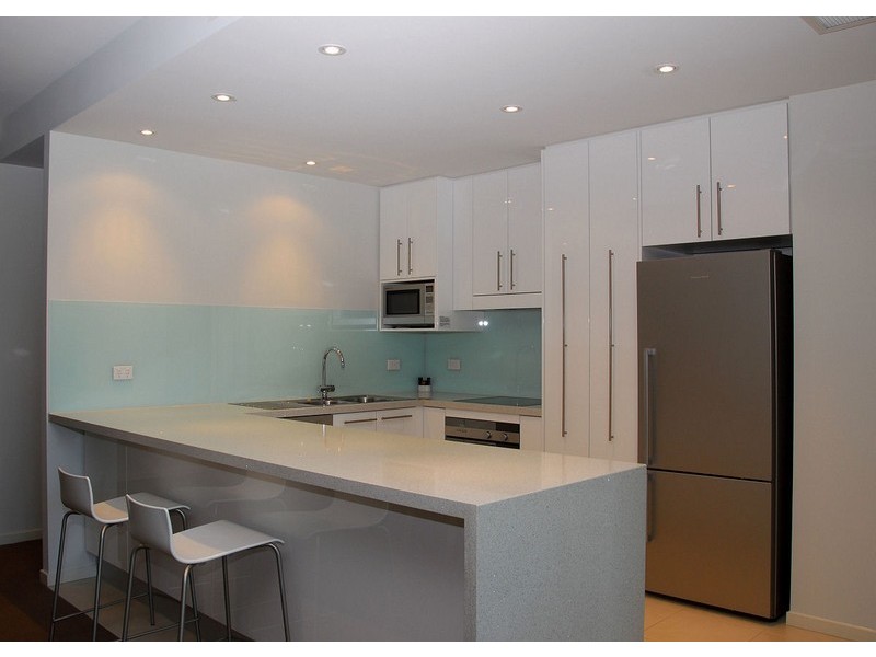 10/625 Esplanade, Urangan QLD 4655