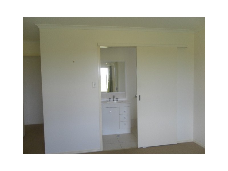 85 Martin Street, Point Vernon QLD 4655