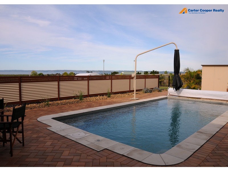 4 Ferryman Close, River Heads QLD 4655