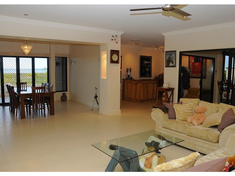 4 Ferryman Close, River Heads QLD 4655