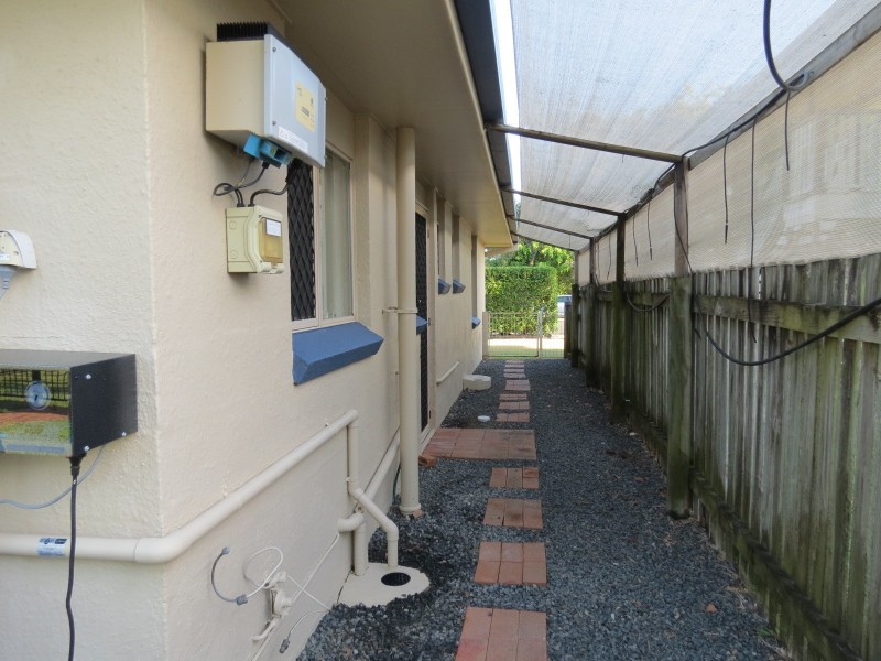 74 Lauren Street, Urangan QLD 4655