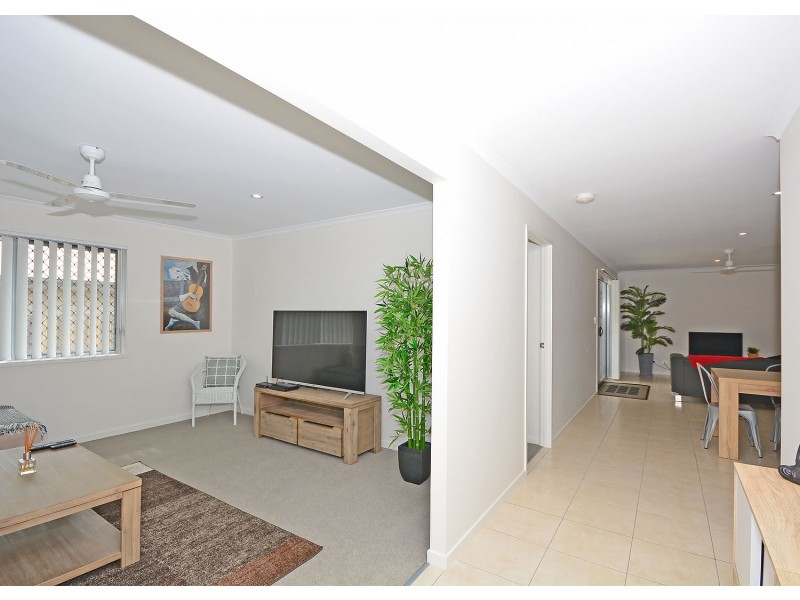 12 Shearwater Street, Kawungan QLD 4655