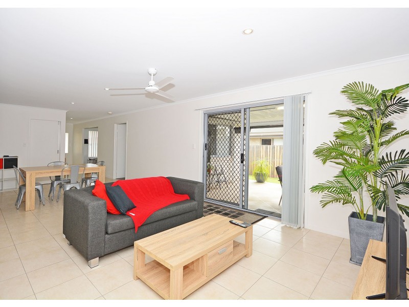 12 Shearwater Street, Kawungan QLD 4655