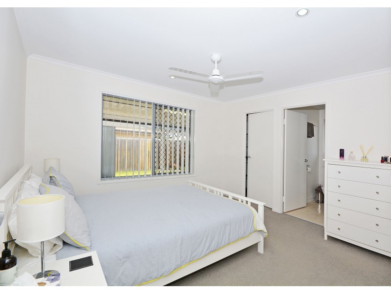 12 Shearwater Street, Kawungan QLD 4655