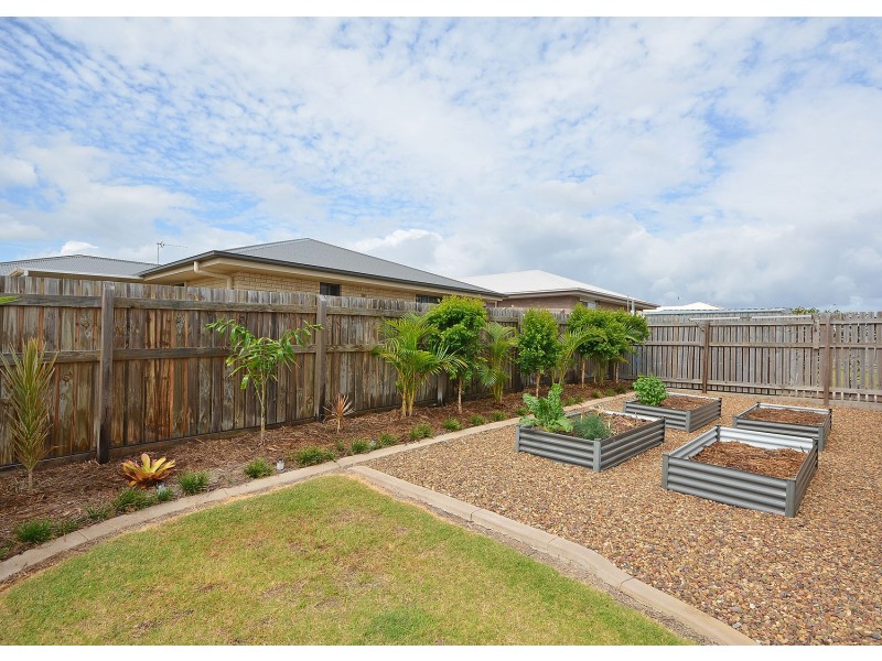 12 Shearwater Street, Kawungan QLD 4655