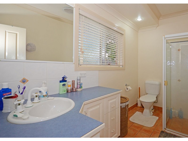 7 Austin Court, Point Vernon QLD 4655