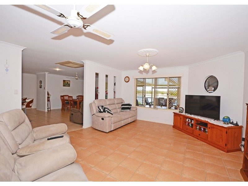 20 Spoonbill Way, Eli Waters QLD 4655