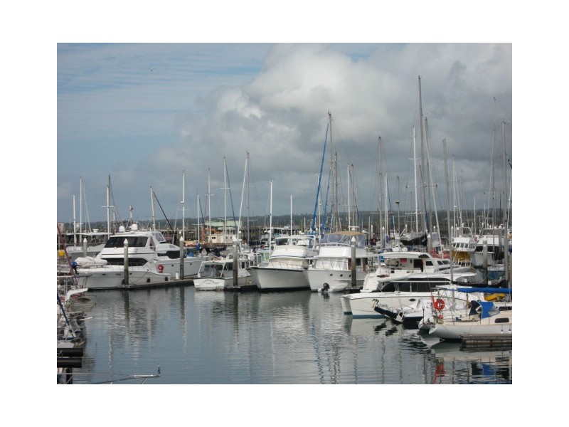 Unit 17 Break Free Resort, Urangan QLD 4655