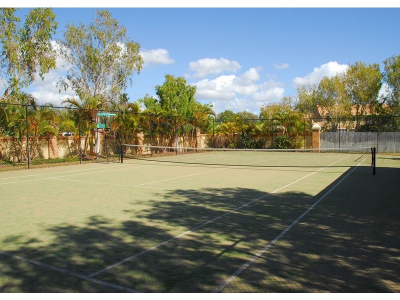 Unit 17 Break Free Resort, Urangan QLD 4655