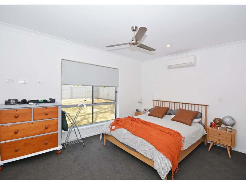 27 Polson Street, Point Vernon QLD 4655