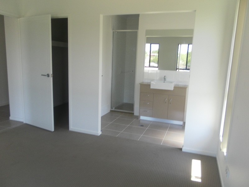 26 Morgan Circuit, Urraween QLD 4655