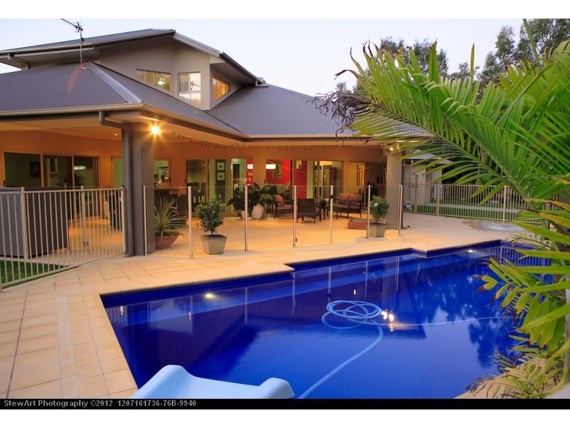 5 Mexican Court, Urangan QLD 4655