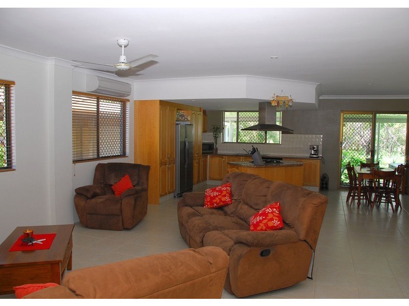 71 Garden Dve, Hervey Bay QLD 4655