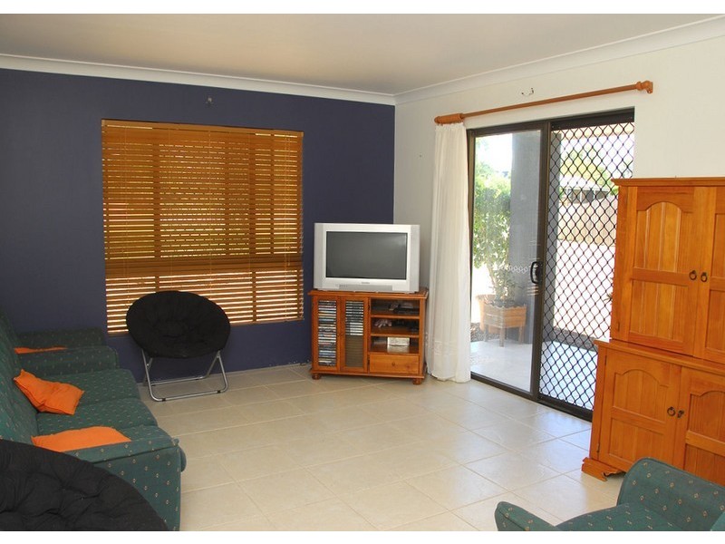 71 Garden Dve, Hervey Bay QLD 4655