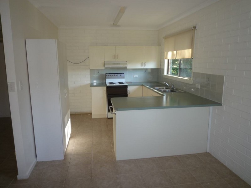 10/415 Boat Harbour Drive, Torquay QLD 4655