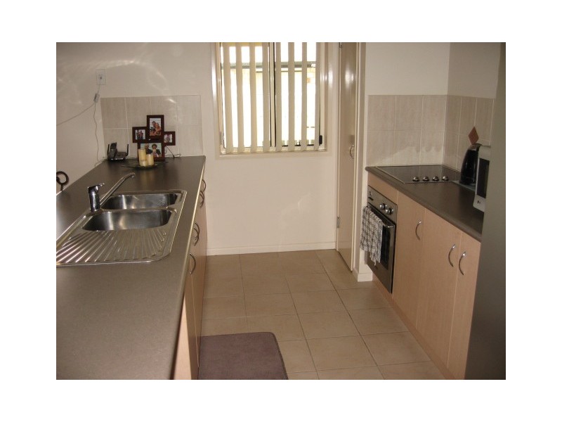 2/55 St Joseph Dve, Urraween QLD 4655