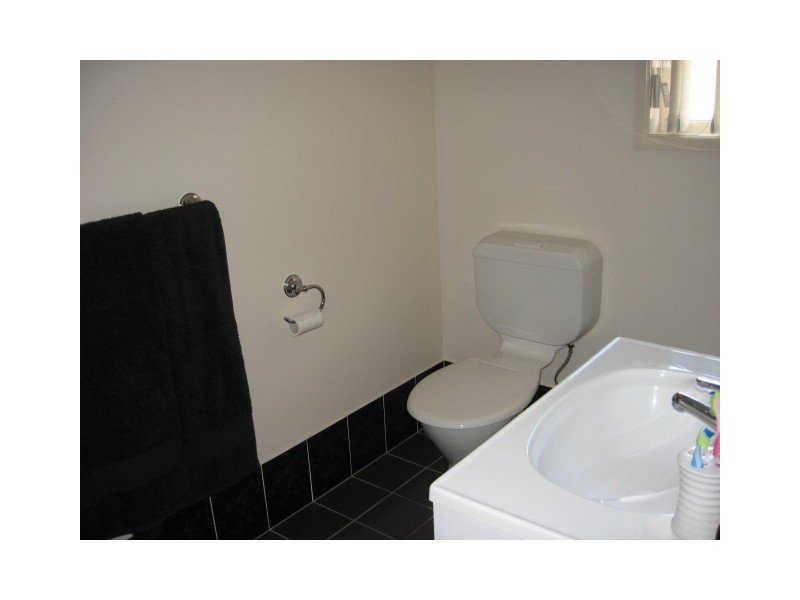 2/55 St Joseph Dve, Urraween QLD 4655