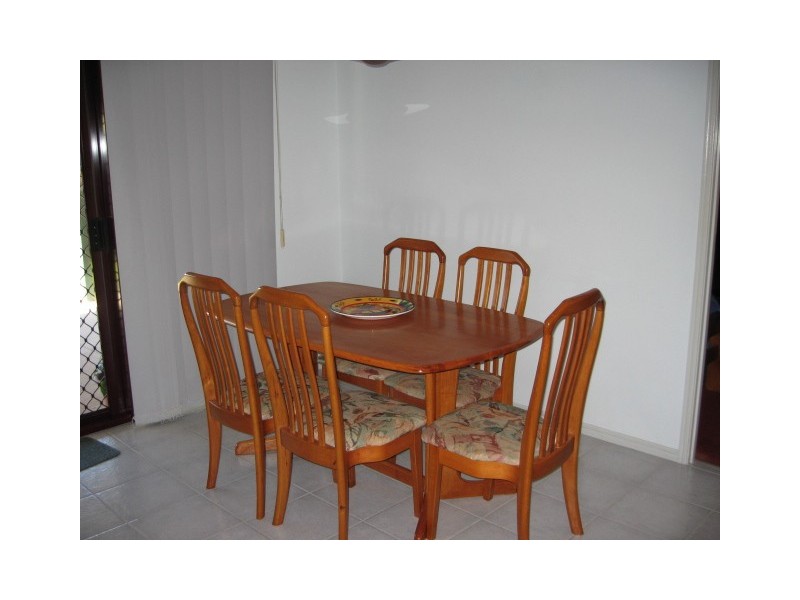 4 Silvereye Crt, Eli Waters QLD 4655