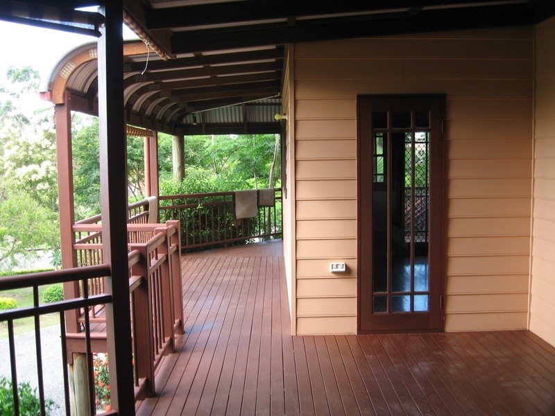 16 Windsor Way, Urraween QLD 4655