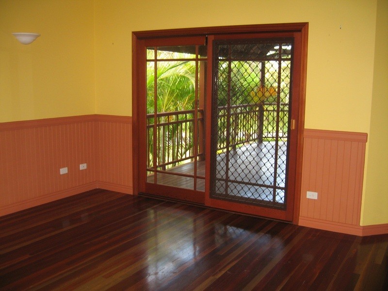 16 Windsor Way, Urraween QLD 4655