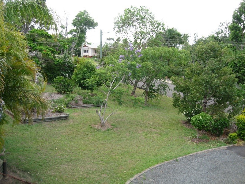 16 Windsor Way, Urraween QLD 4655