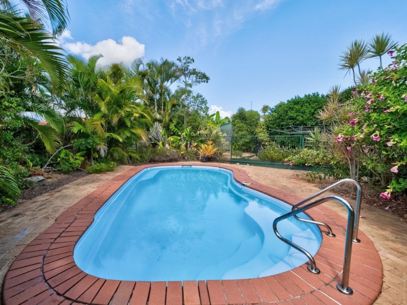 9 Elliot Court, Eli Waters QLD 4655