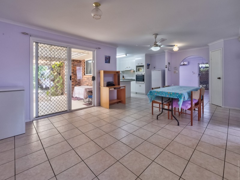 9 Elliot Court, Eli Waters QLD 4655