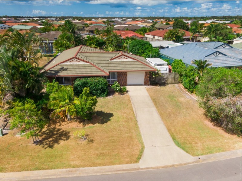 9 Elliot Court, Eli Waters QLD 4655