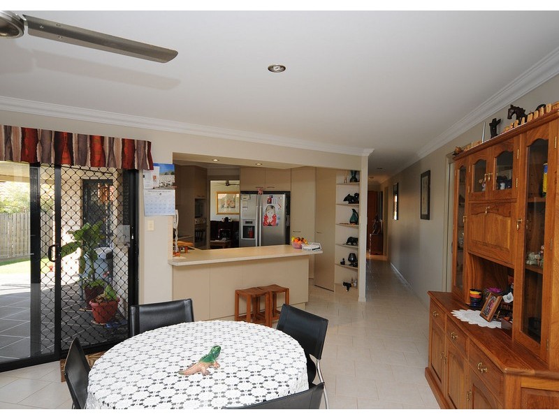 13 Shannen Crt, Urraween QLD 4655