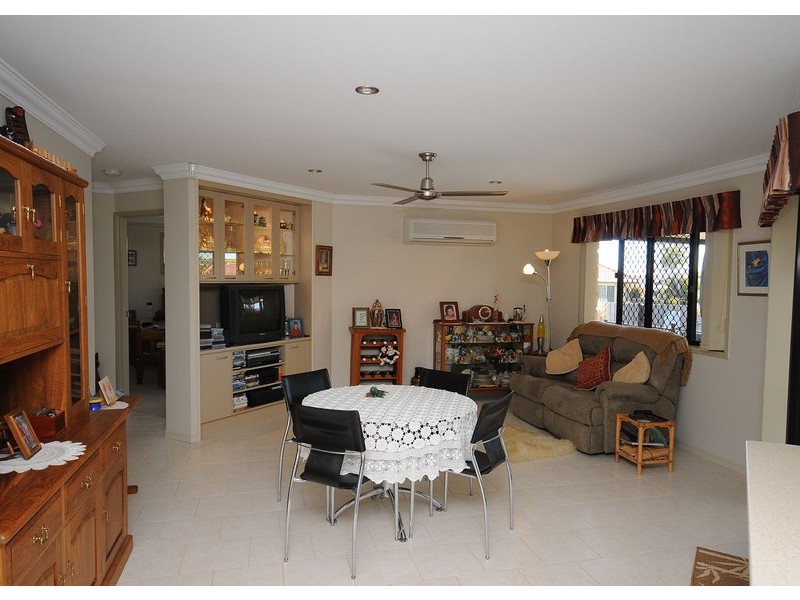 13 Shannen Crt, Urraween QLD 4655