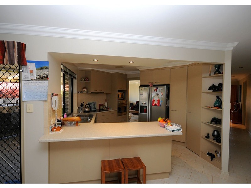 13 Shannen Crt, Urraween QLD 4655