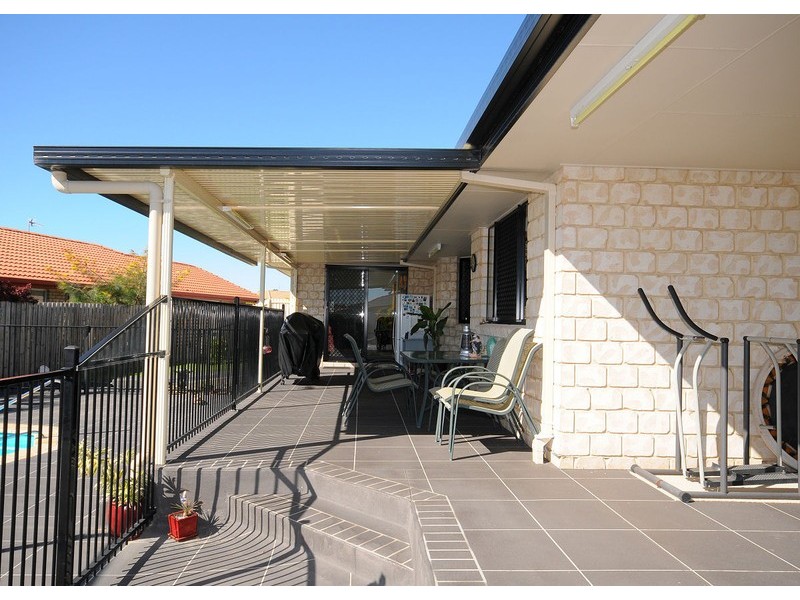 13 Shannen Crt, Urraween QLD 4655