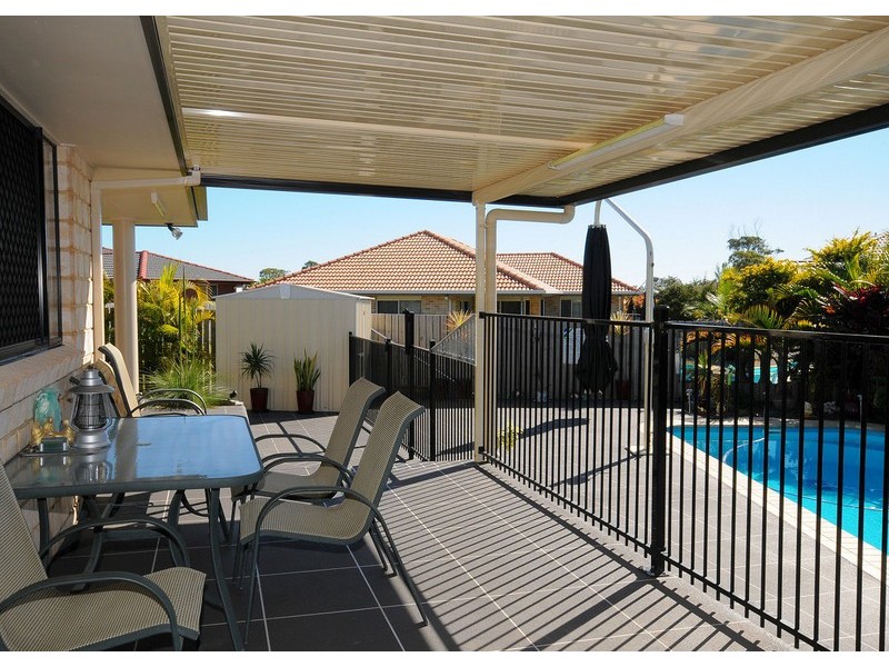 13 Shannen Crt, Urraween QLD 4655