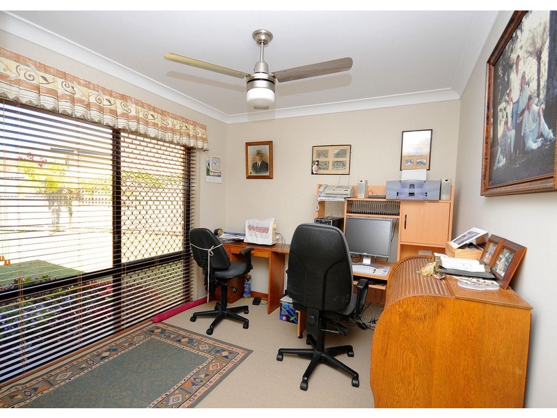 13 Shannen Crt, Urraween QLD 4655