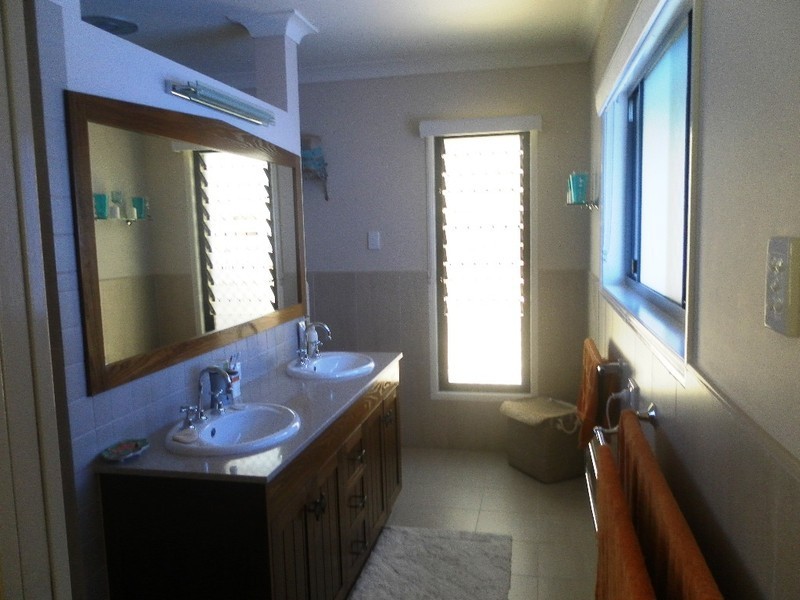 144b Truro Street, Torquay QLD 4655