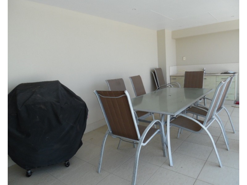 606/468 Esplanade, Torquay QLD 4655