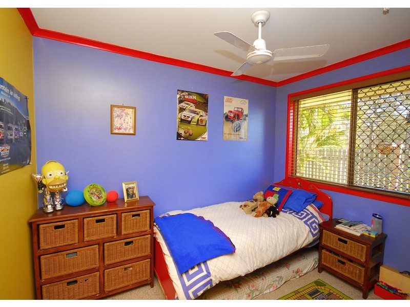 16 Bergin Court, Torquay QLD 4655