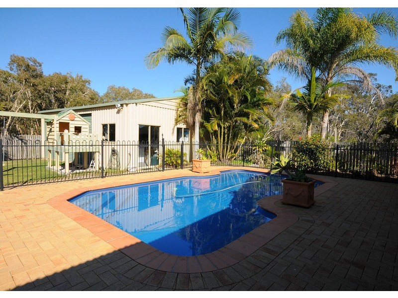 16 Bergin Court, Torquay QLD 4655