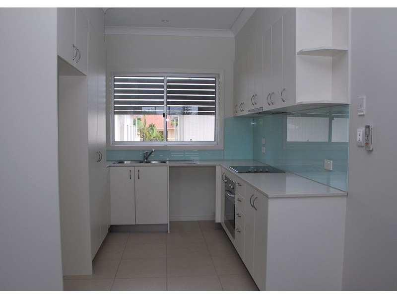 3/542 Esplanade, Urangan QLD 4655