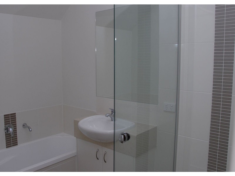 3/542 Esplanade, Urangan QLD 4655