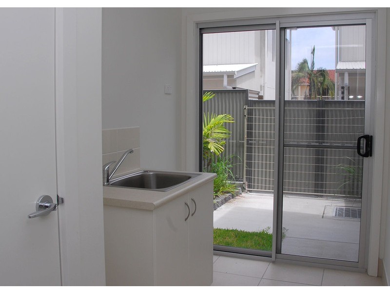 3/542 Esplanade, Urangan QLD 4655