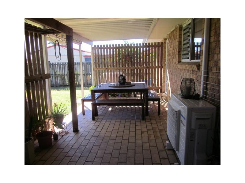 4 Myrtle Close, Kawungan QLD 4655