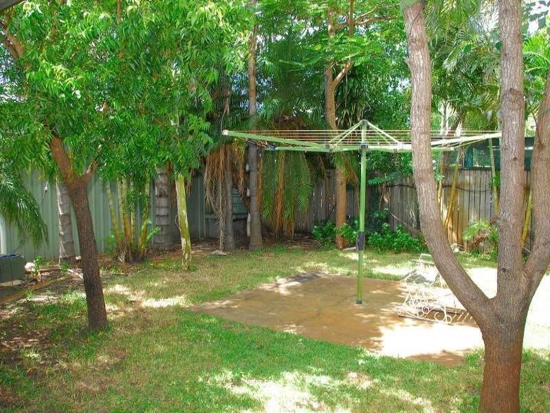 5 Sandalan Way, Urangan QLD 4655