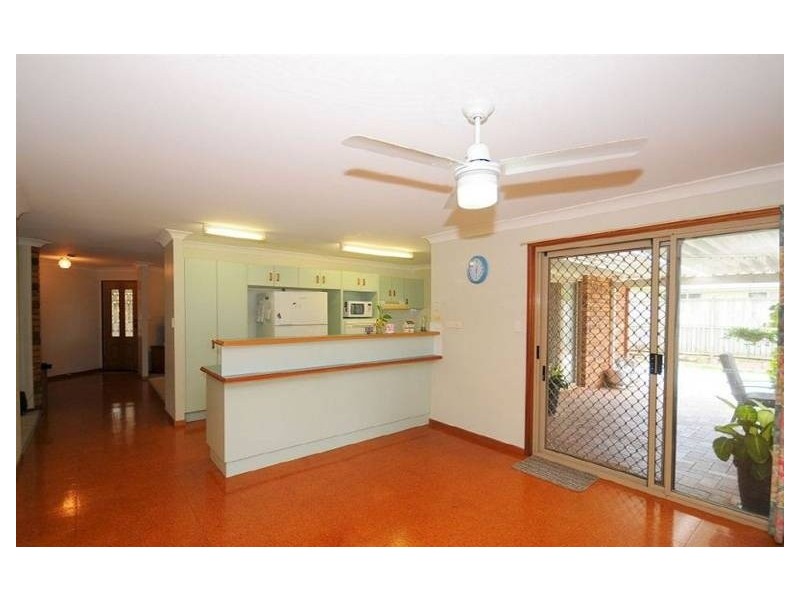 50 Urangan Street, Torquay QLD 4655