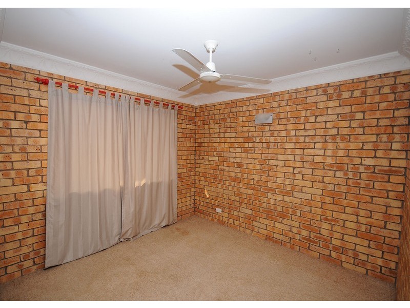 20 Stewart Street, Urangan QLD 4655