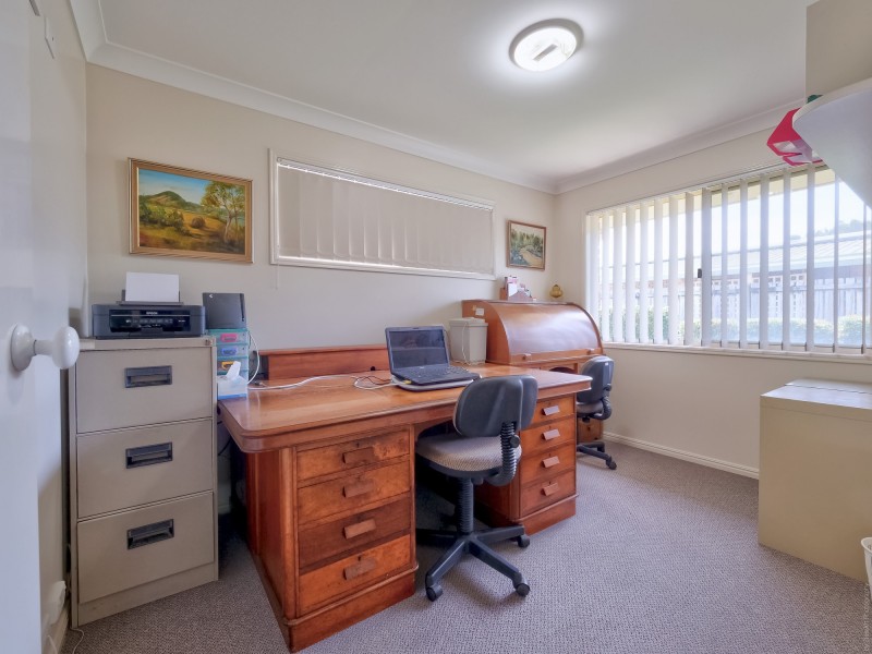 4 Acacia Street, Point Vernon QLD 4655