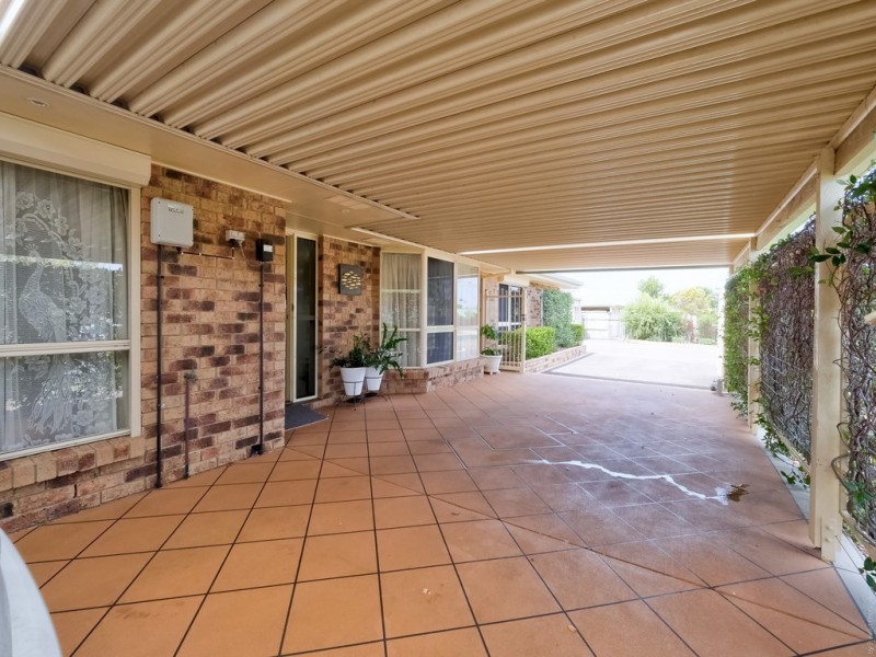 4 Acacia Street, Point Vernon QLD 4655