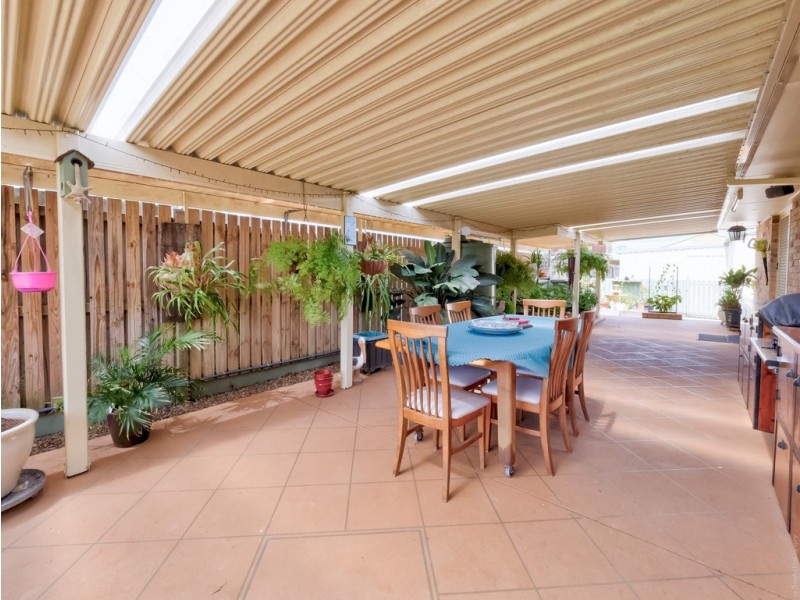 4 Acacia Street, Point Vernon QLD 4655